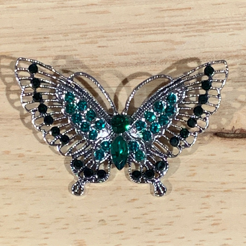New Emerald Green Crystal‎ Butterfly Brooch Silver Tone Rhinestone Filigree Pin